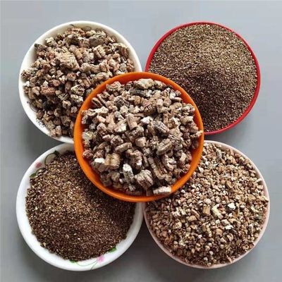 Leichtes Silber Vermikulitt 1-3mm/2-4mm/3-6mm/5-8mm China Hersteller